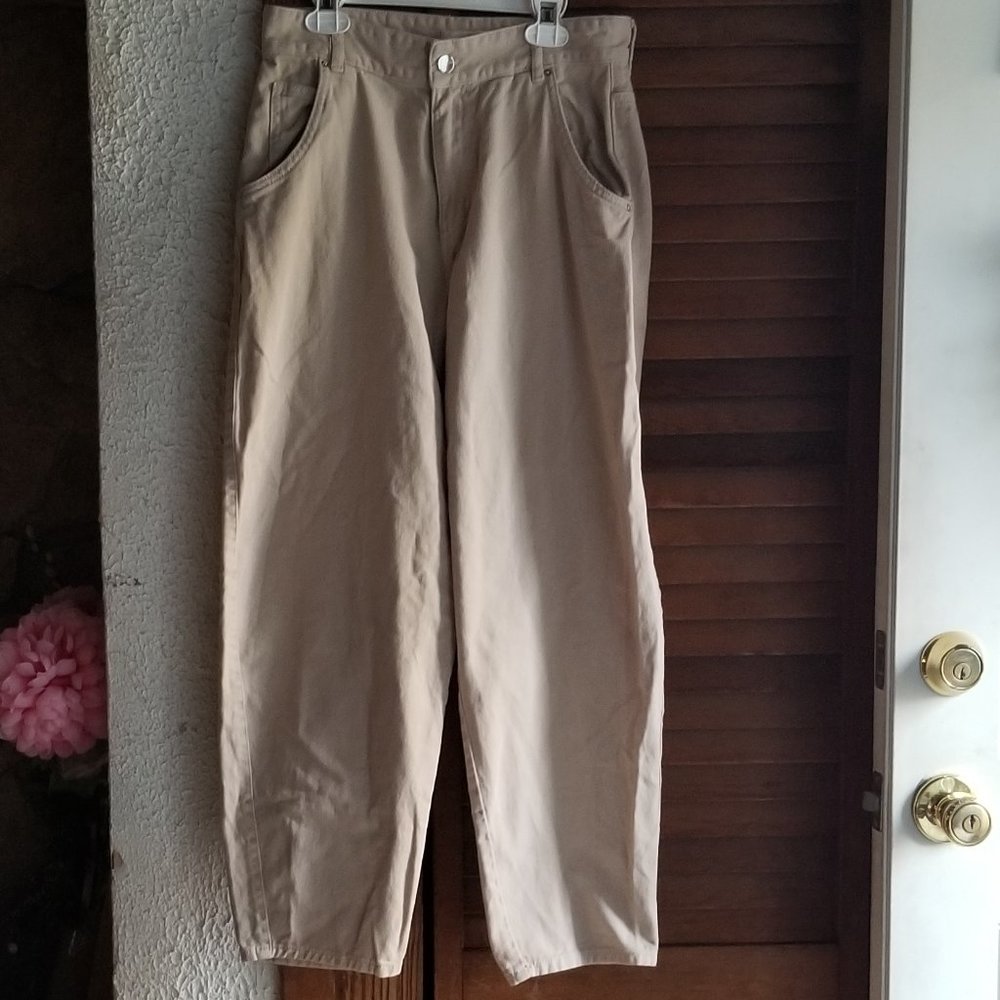 H&M size 6 balloon crop pants